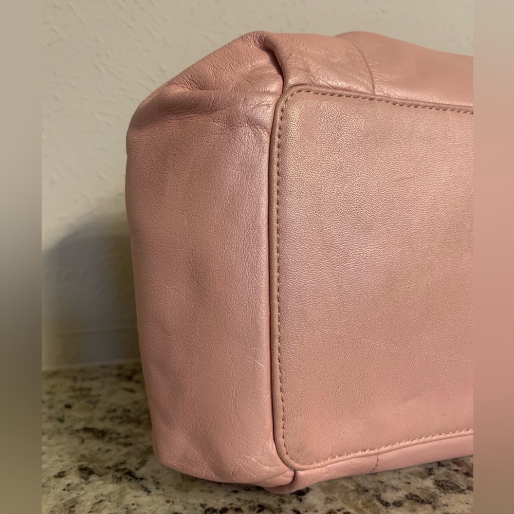 Coach Blush Pink Shiny Leather Shoulder Bag - Picture 5 of 7